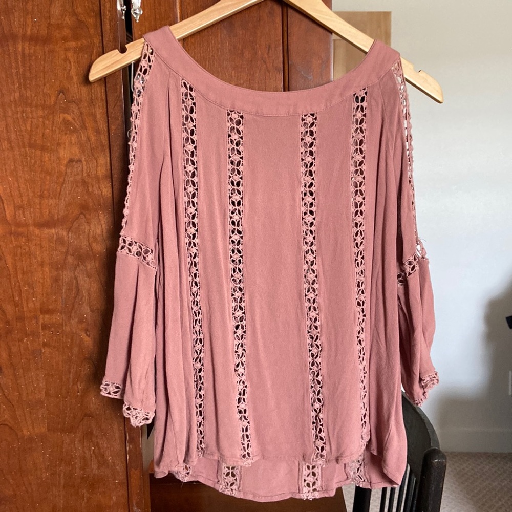 Buckle Open Sleeved Blouse